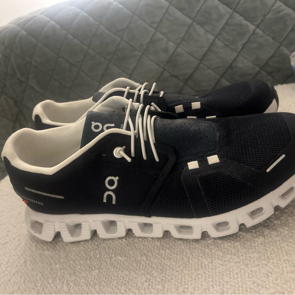 On Running Men's Navy and White Performance Sneakers - Picture 3 of 8